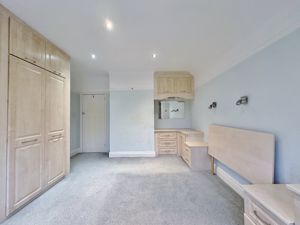 Photo 19- click for photo gallery